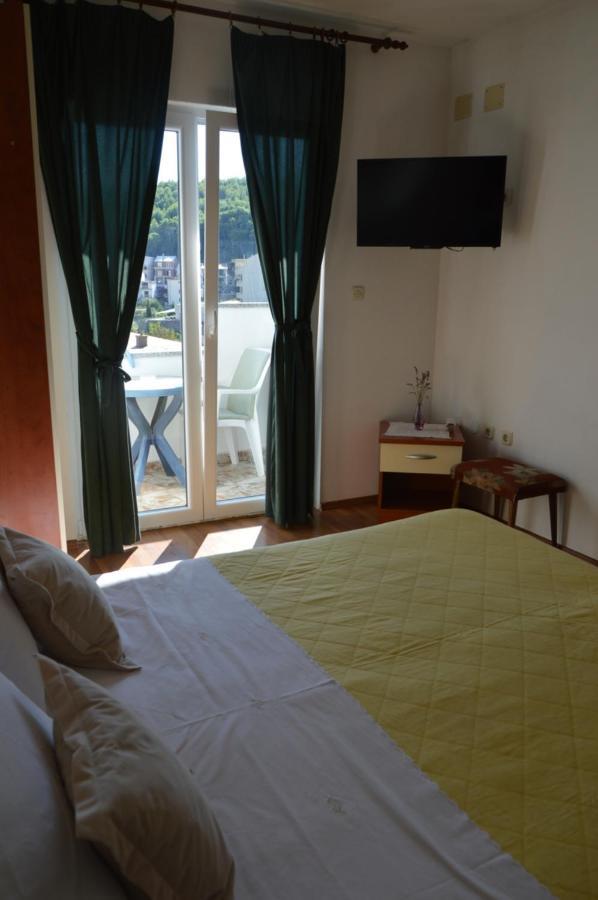Apartman Mare Drvenik  Ngoại thất bức ảnh